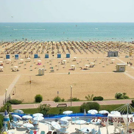 Corallo 4* Μπιμπιόνε